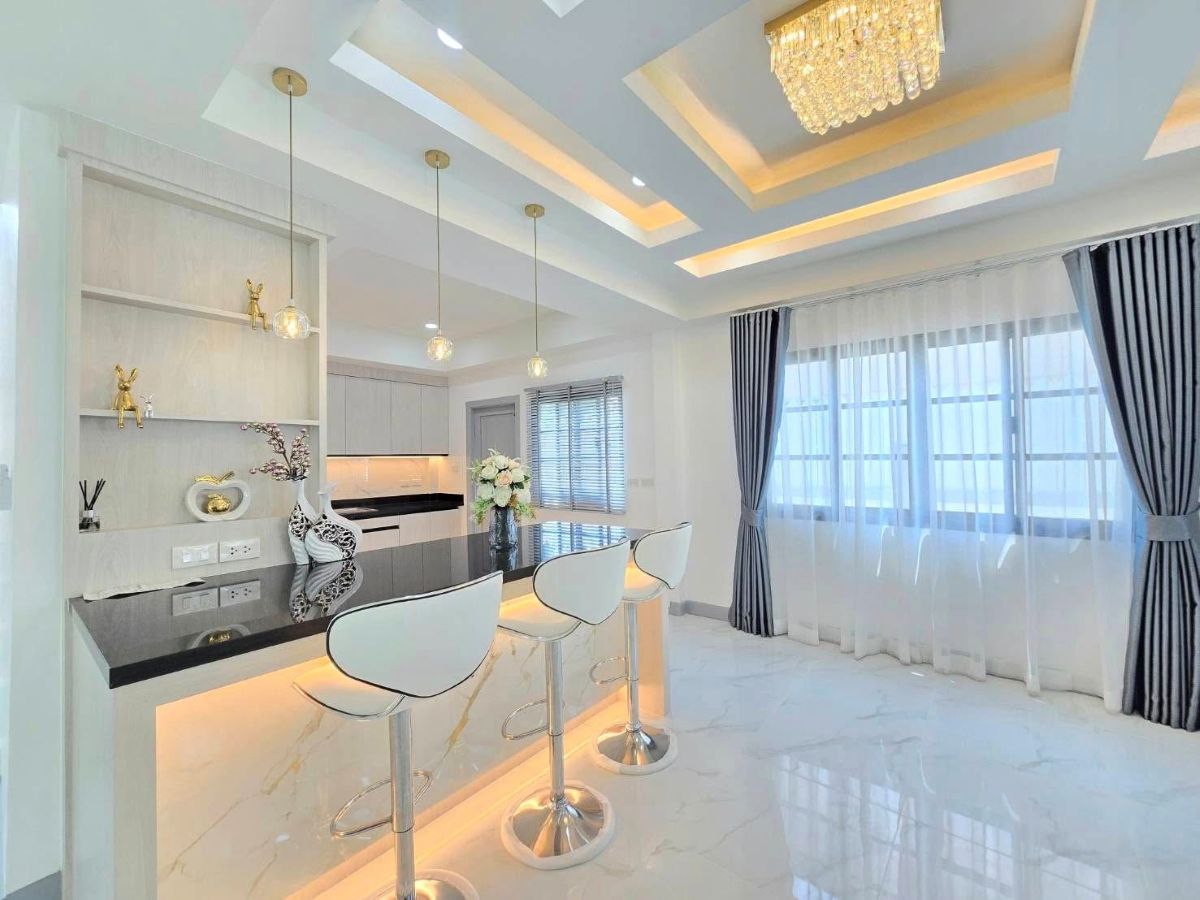 HS1387 – 4Bedrooms Pool Villa House For Sale in Central Park 5 Village in Tungklom-Talman
