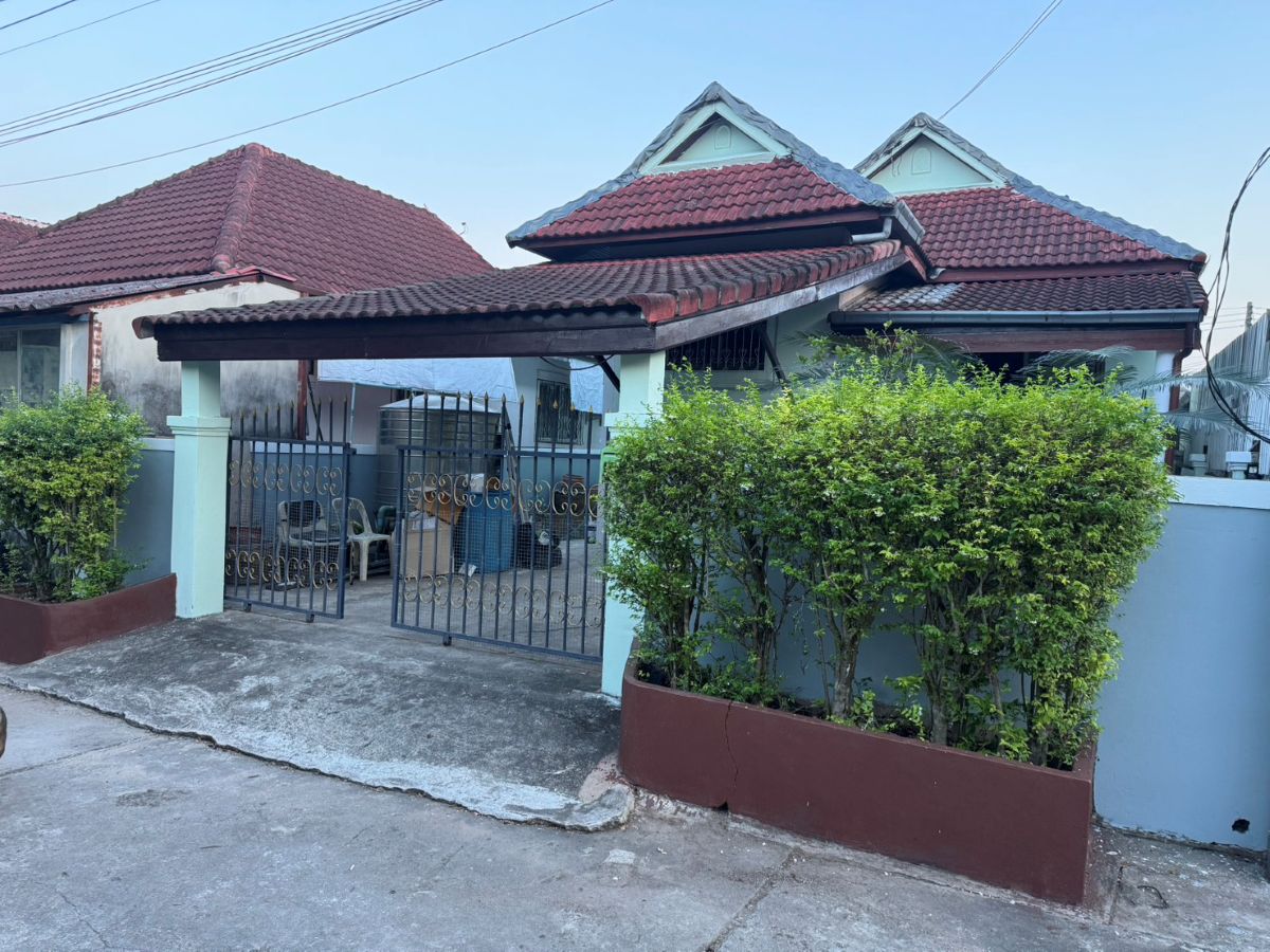 HS1444 – 3Bedroom Single House for Sale/Rent in Rattanakorn Village 1-2 in Noen Plub Wan