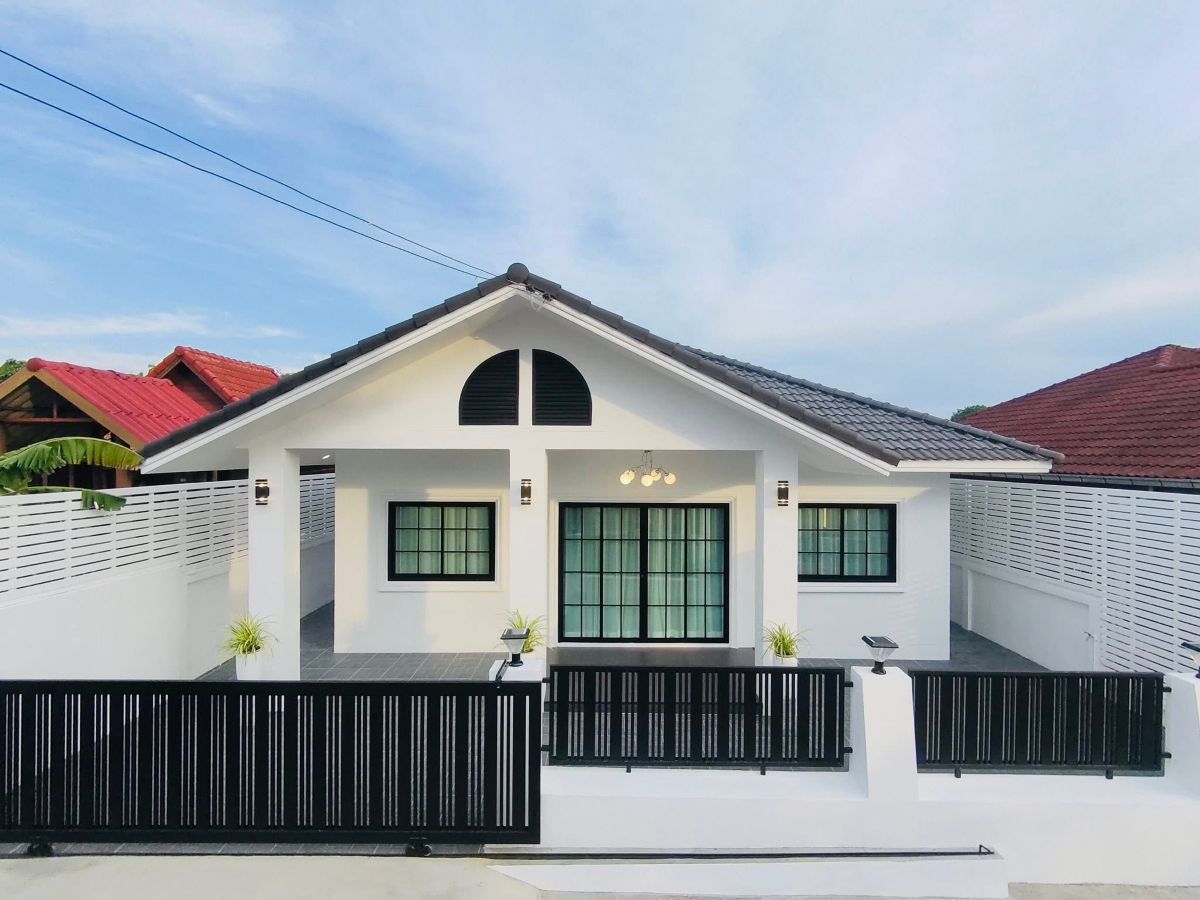 HS1434 – 3Bedrooms Single House for Sale in Ek Mongkhon Village 1 in Khao Talo
