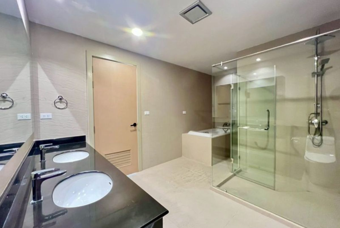 CS0973 – 4Bedrooms Condominium for Sale in Gardenia Pattaya in Jomtien