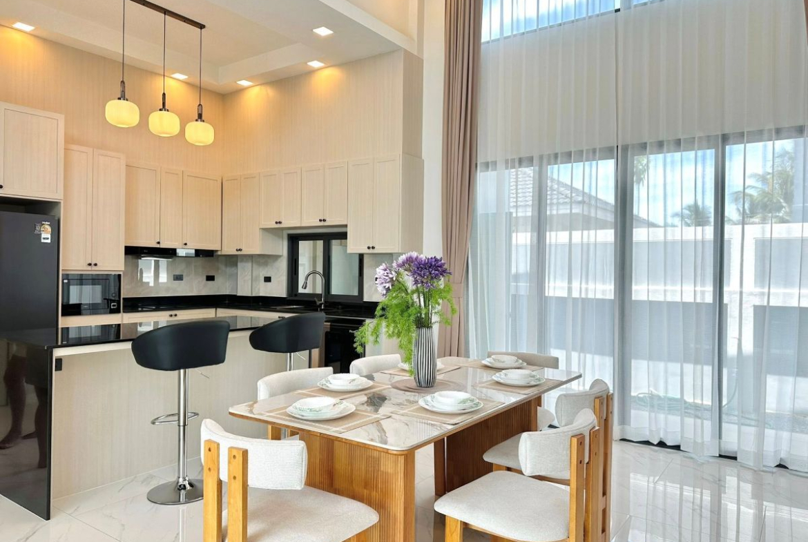 HS1449 -4Bedrooms Luxury Pool Villa House for Sale in Soi Siam Country Club