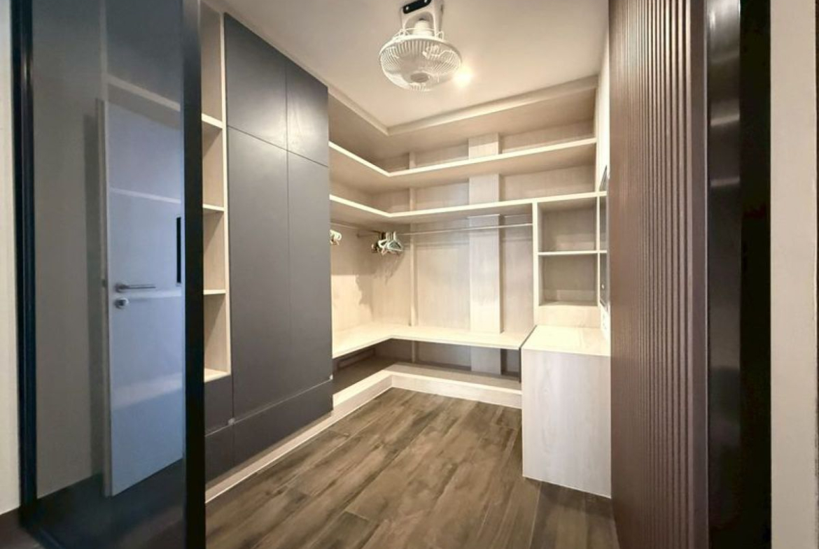 HS1446 – 3Bedrooms Pool Villa House for Sale in Royal Prestige Village in Soi Siam Country Club