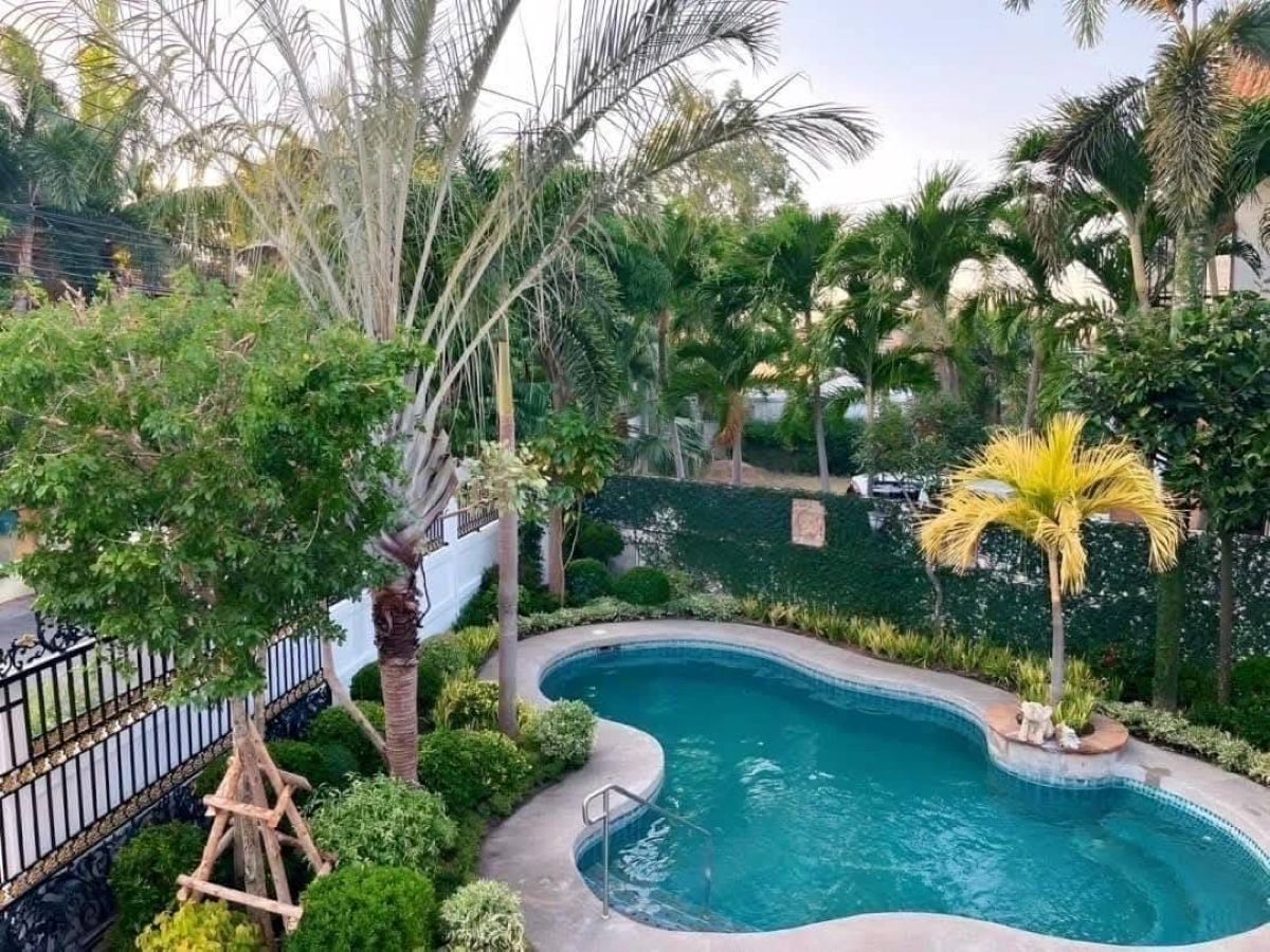 16 HS1448 – 5Bedrooms 2-Storey Pool Villa House for Sale in Central Park 4/2 in Toongklom-Talman