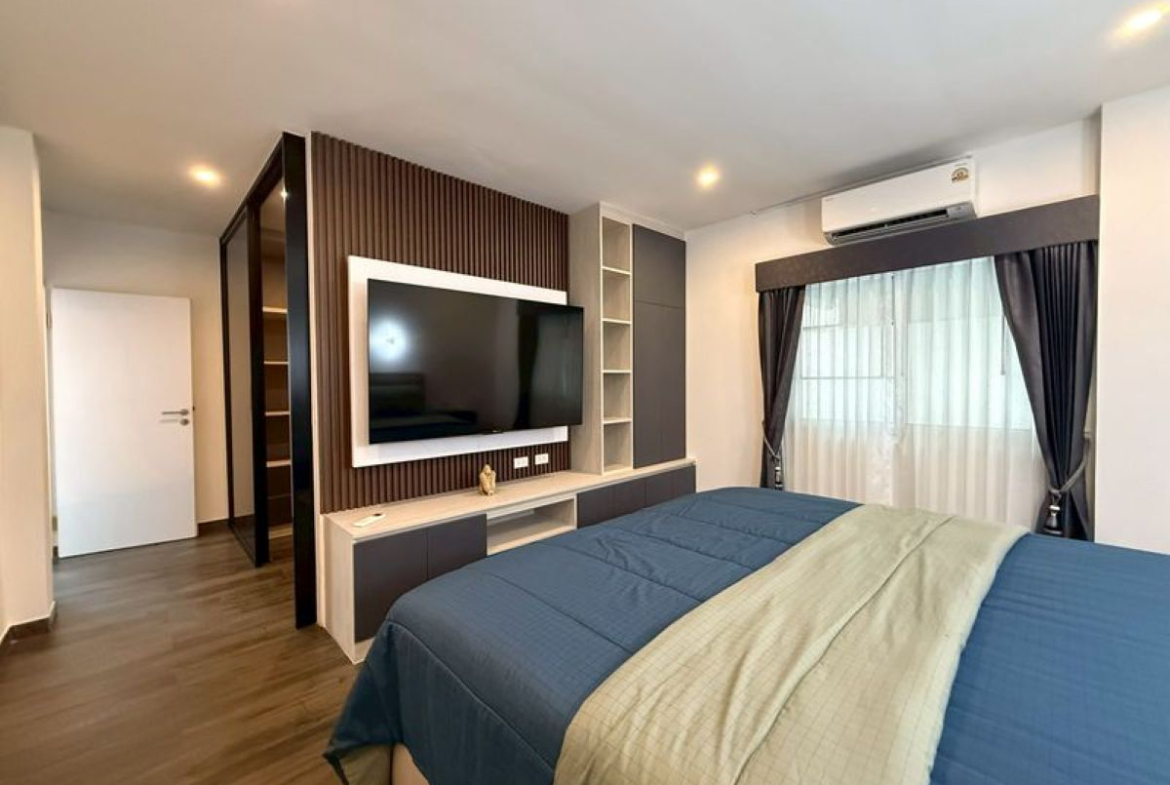 HS1446 – 3Bedrooms Pool Villa House for Sale in Royal Prestige Village in Soi Siam Country Club