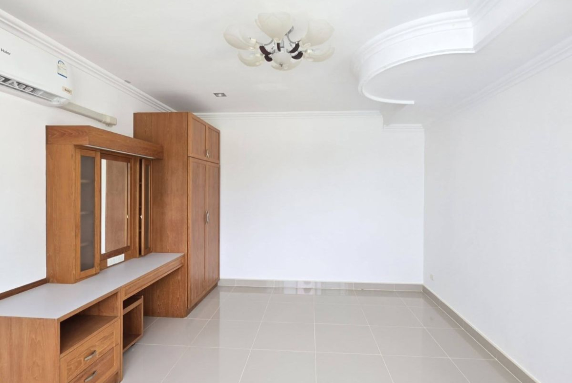 HS1445 – 7Bedrooms Pool Villa for Sale in Bang Saray