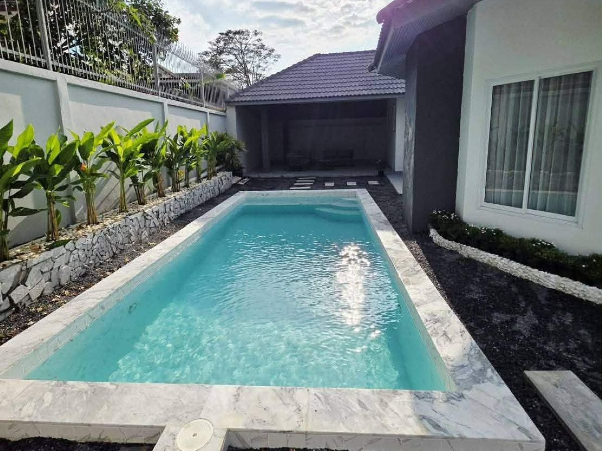 HS1437 – 4Bedrooms Pool Villa for Sale in Srisuk Village in NongKrabok