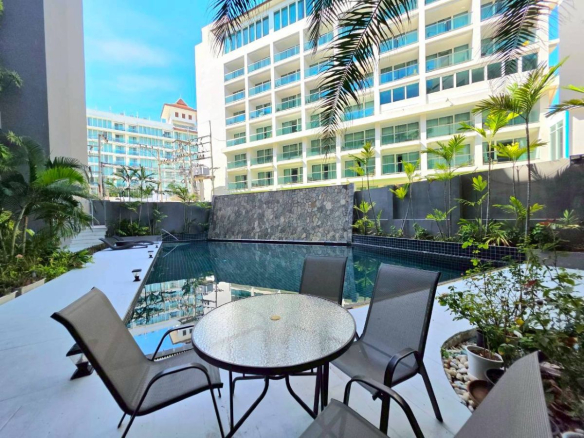 CS0966 – 3Bedrooms Condominium for Sale in Tropicana Condo in Pratamnak 6