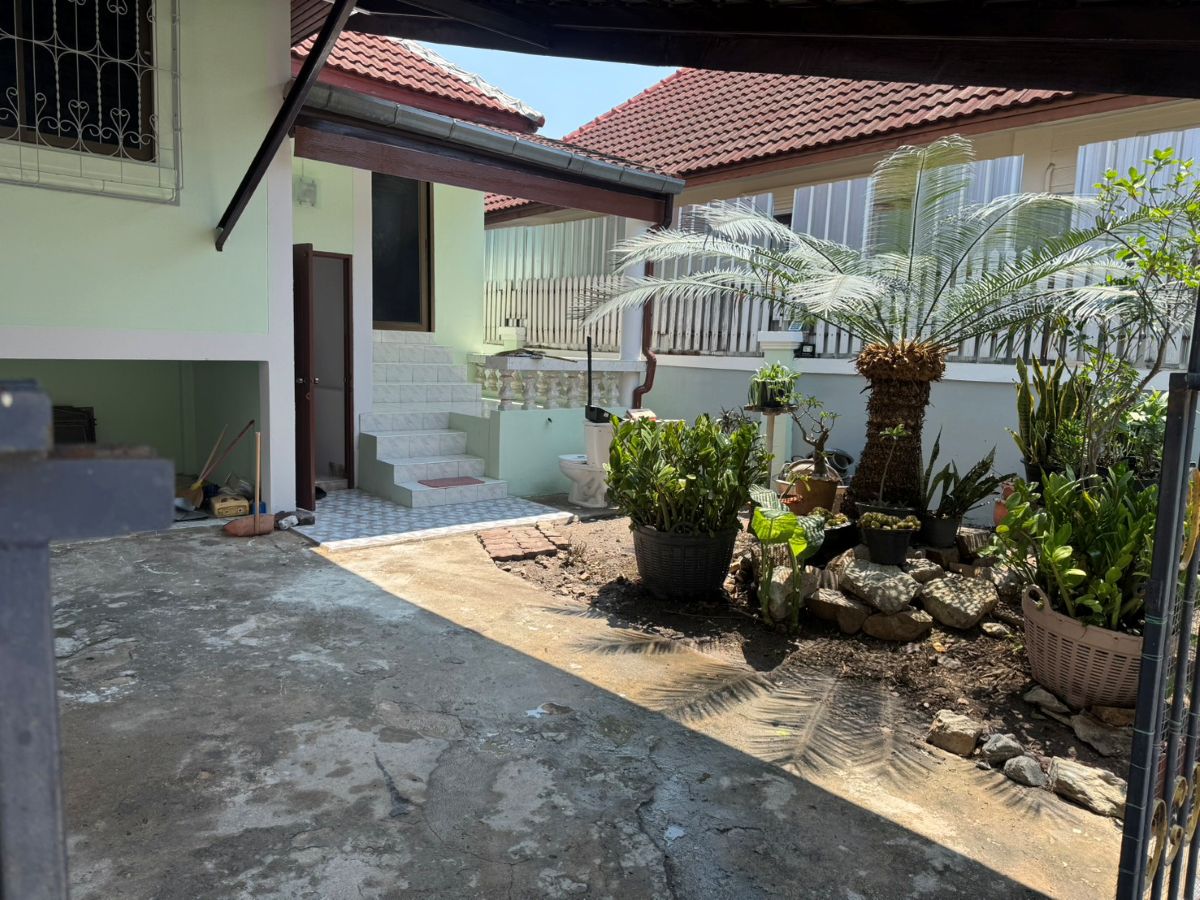 HS1444 – 3Bedroom Single House for Sale/Rent in Rattanakorn Village 1-2 in Noen Plub Wan