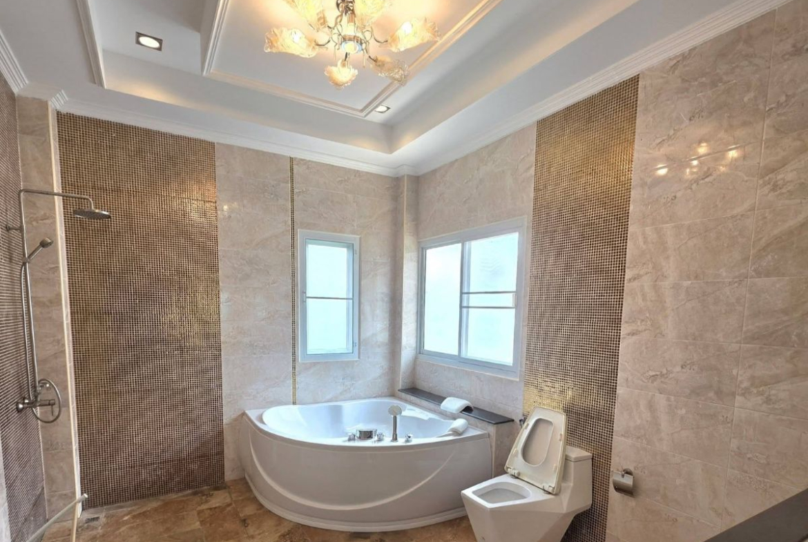 HS1445 – 7Bedrooms Pool Villa for Sale in Bang Saray
