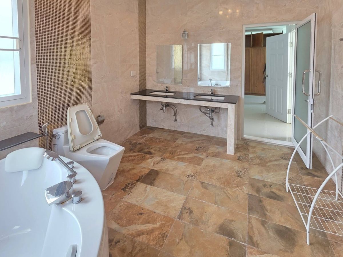 HS1445 – 7Bedrooms Pool Villa for Sale in Bang Saray