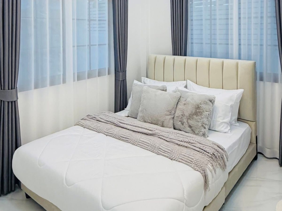 HS1434 – 3Bedrooms Single House for Sale in Ek Mongkhon Village 1 in Khao Talo