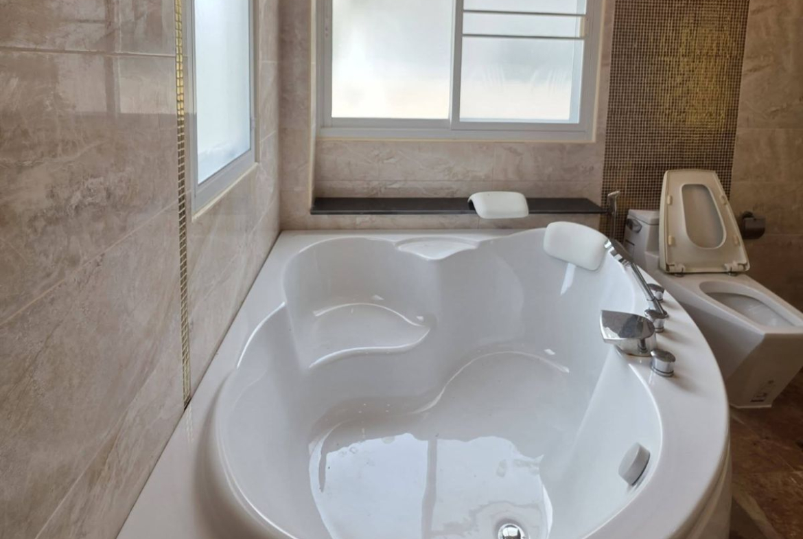 HS1445 – 7Bedrooms Pool Villa for Sale in Bang Saray