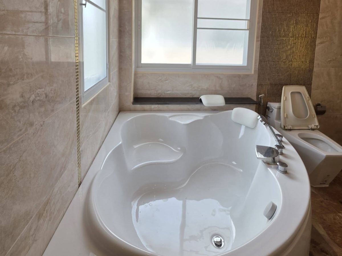 HS1445 – 7Bedrooms Pool Villa for Sale in Bang Saray