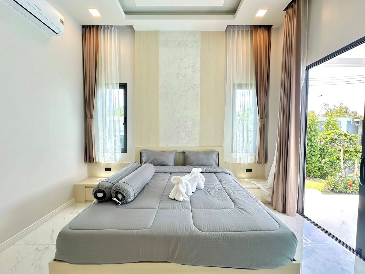 HS1449 -4Bedrooms Luxury Pool Villa House for Sale in Soi Siam Country Club