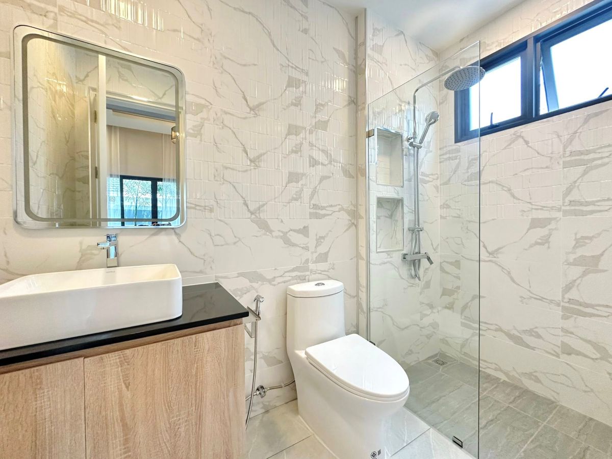 HS1449 -4Bedrooms Luxury Pool Villa House for Sale in Soi Siam Country Club