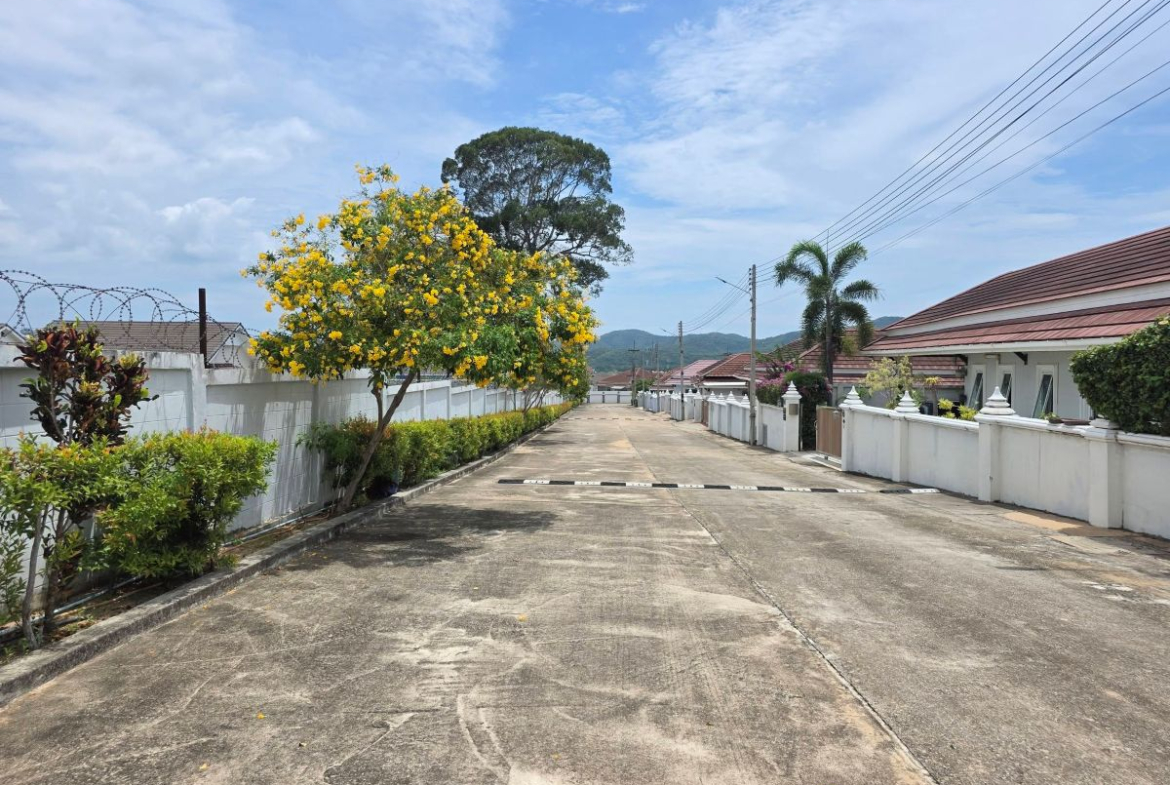 HS1445 – 7Bedrooms Pool Villa for Sale in Bang Saray