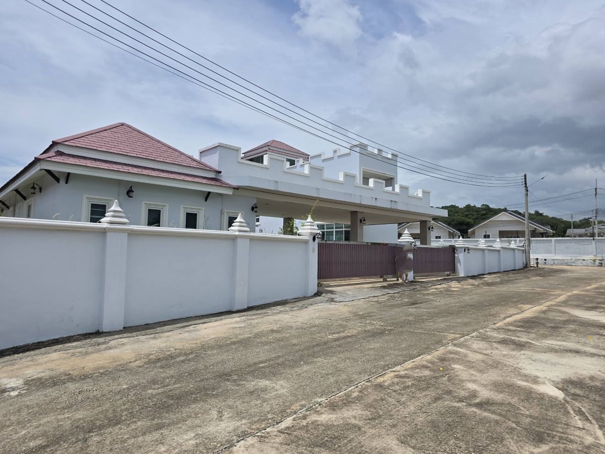 HS1445 – 7Bedrooms Pool Villa for Sale in Bang Saray