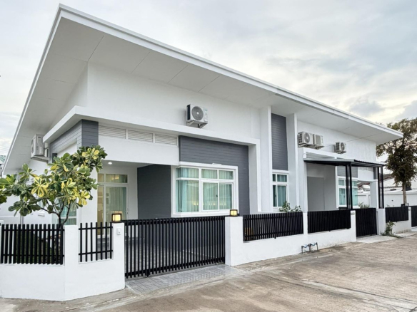 TS0172 – 2Bedrooms Townhouse for Sale in The Grand Townhouse in Noen Plub Wan