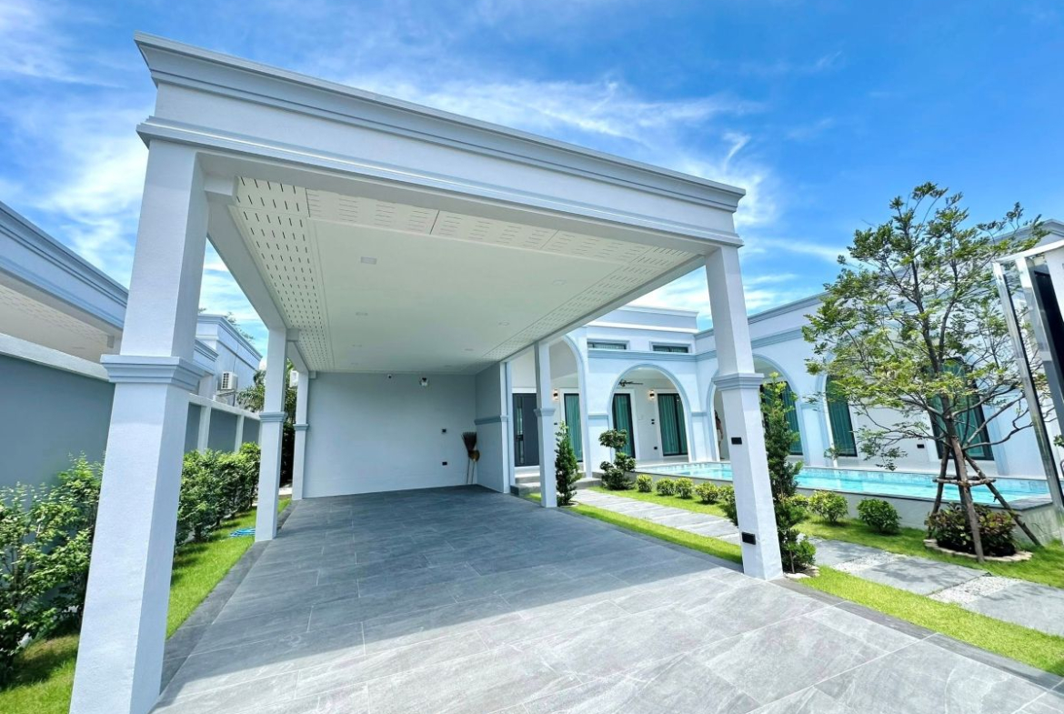HS1449 -4Bedrooms Luxury Pool Villa House for Sale in Soi Siam Country Club