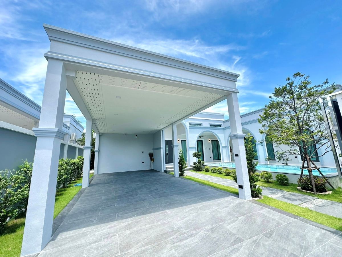 HS1449 -4Bedrooms Luxury Pool Villa House for Sale in Soi Siam Country Club