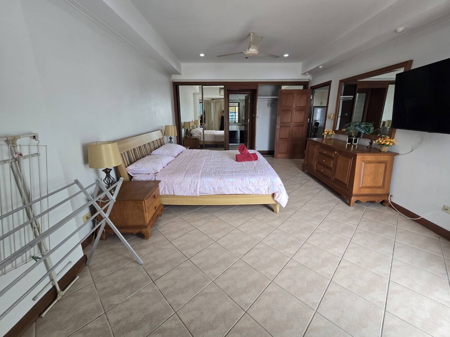 5.3 CR0295 – 1 Bedroom Condominium for Rent in View Talay 2B in Jomtien