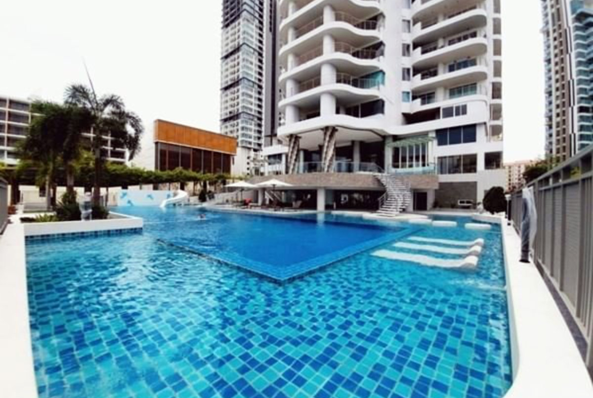 CS0984 – 2Bedrooms Condominium for Sale in La Royale Beach Condo in Na Jomtien