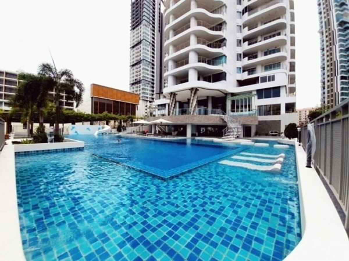 CS0984 – 2Bedrooms Condominium for Sale in La Royale Beach Condo in Na Jomtien