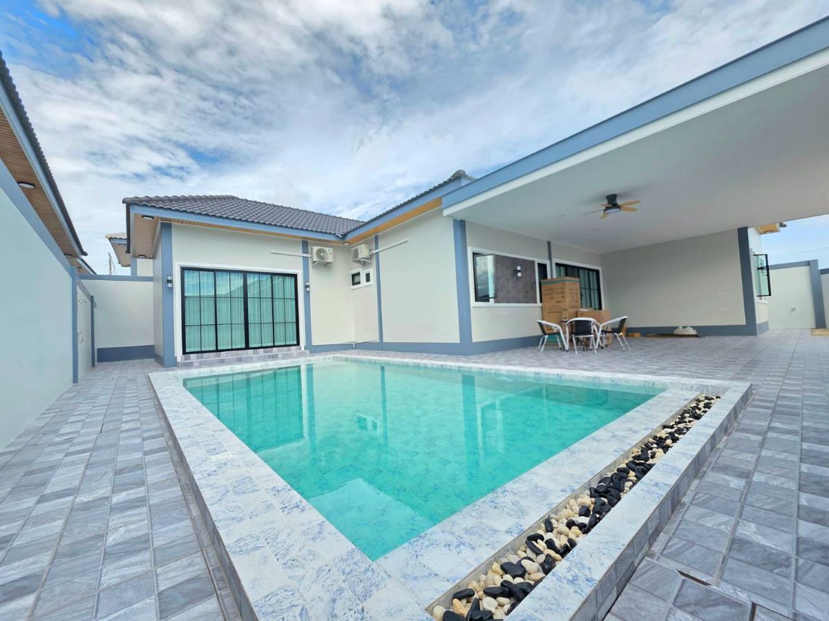 HR0885 – 4Bedrooms Newly built Pool Villa for Rent in Soi Siam Country Club