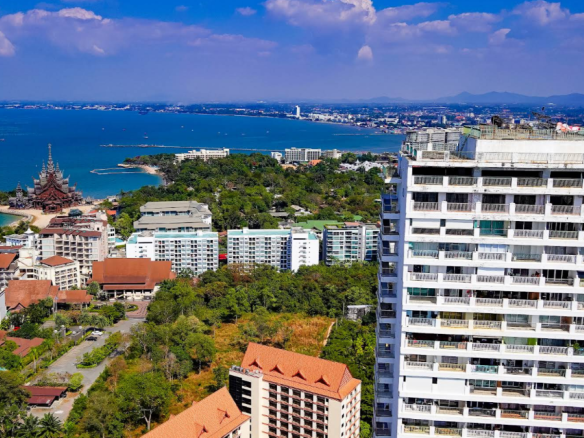 CS0980 – 1Bedroom Condominium for Sale in Wongamat Tower in Na Klue