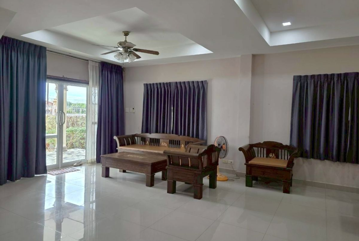 HR0884 – 4 Bedroom Single House for Rent in Ek Mongkol 4 in Khao Talo