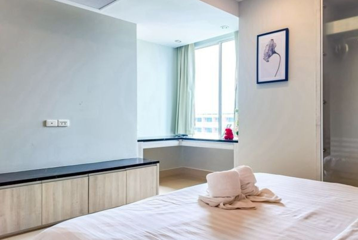 CS0984 – 2Bedrooms Condominium for Sale in La Royale Beach Condo in Na Jomtien