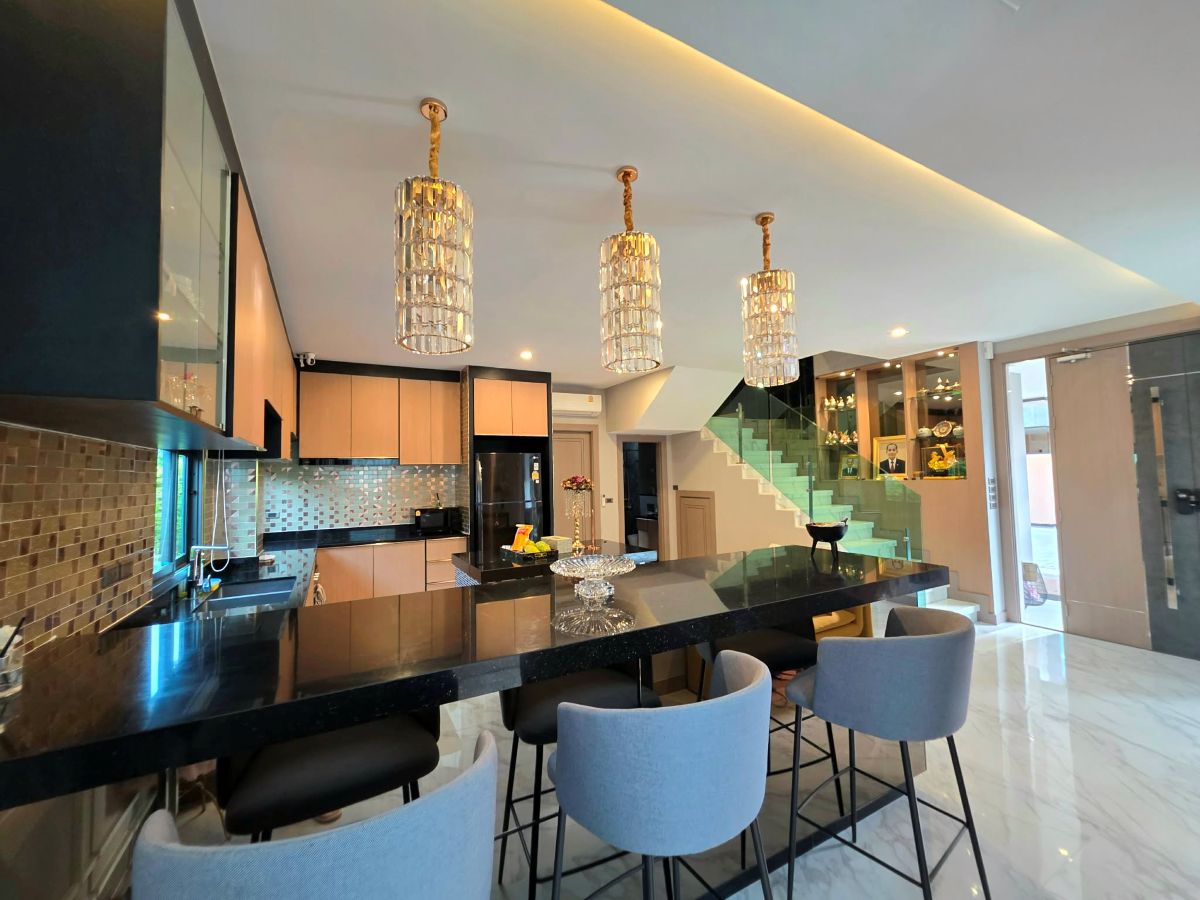 10 HS1451 – 3Bedrooms 2-Storey Pool Villa House for Sale in Madcha Nirvana Pattaya in Huay Yai