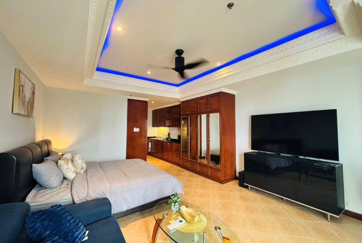 CS0979 – Studio Condominium for Sale in View Talay 2 B in Jomtien