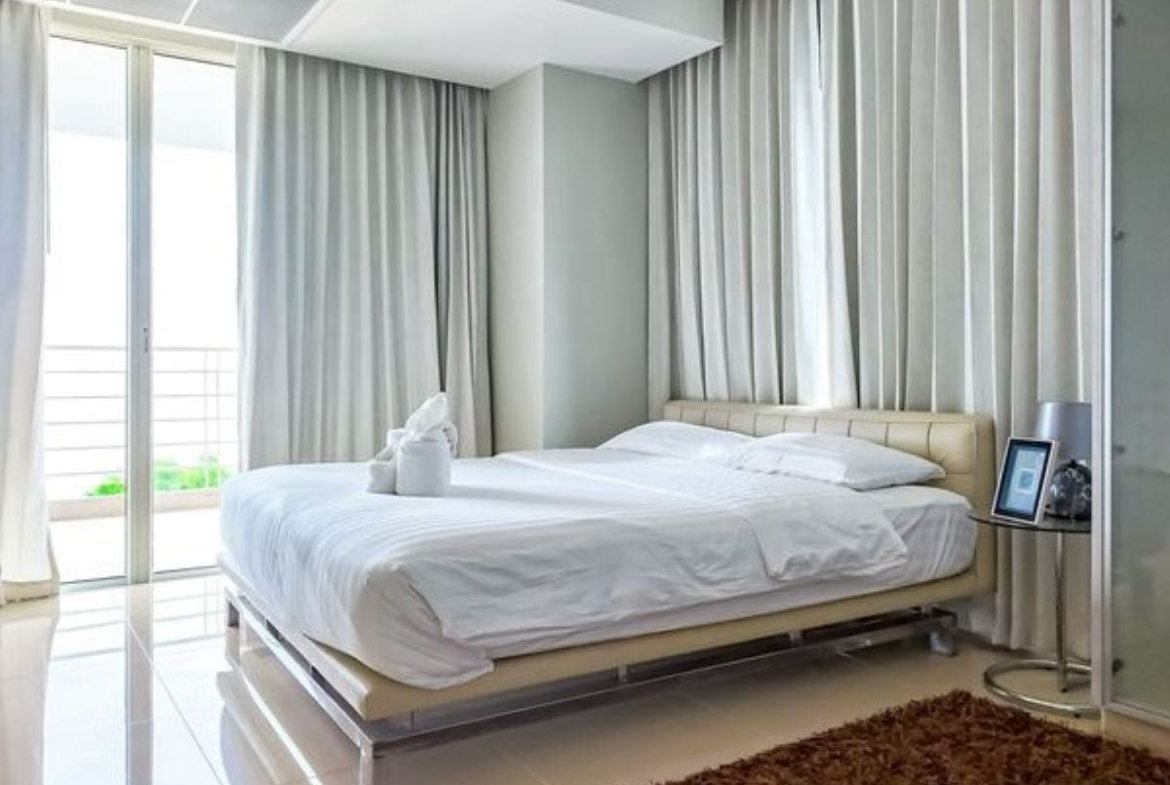 CS0984 – 2Bedrooms Condominium for Sale in La Royale Beach Condo in Na Jomtien