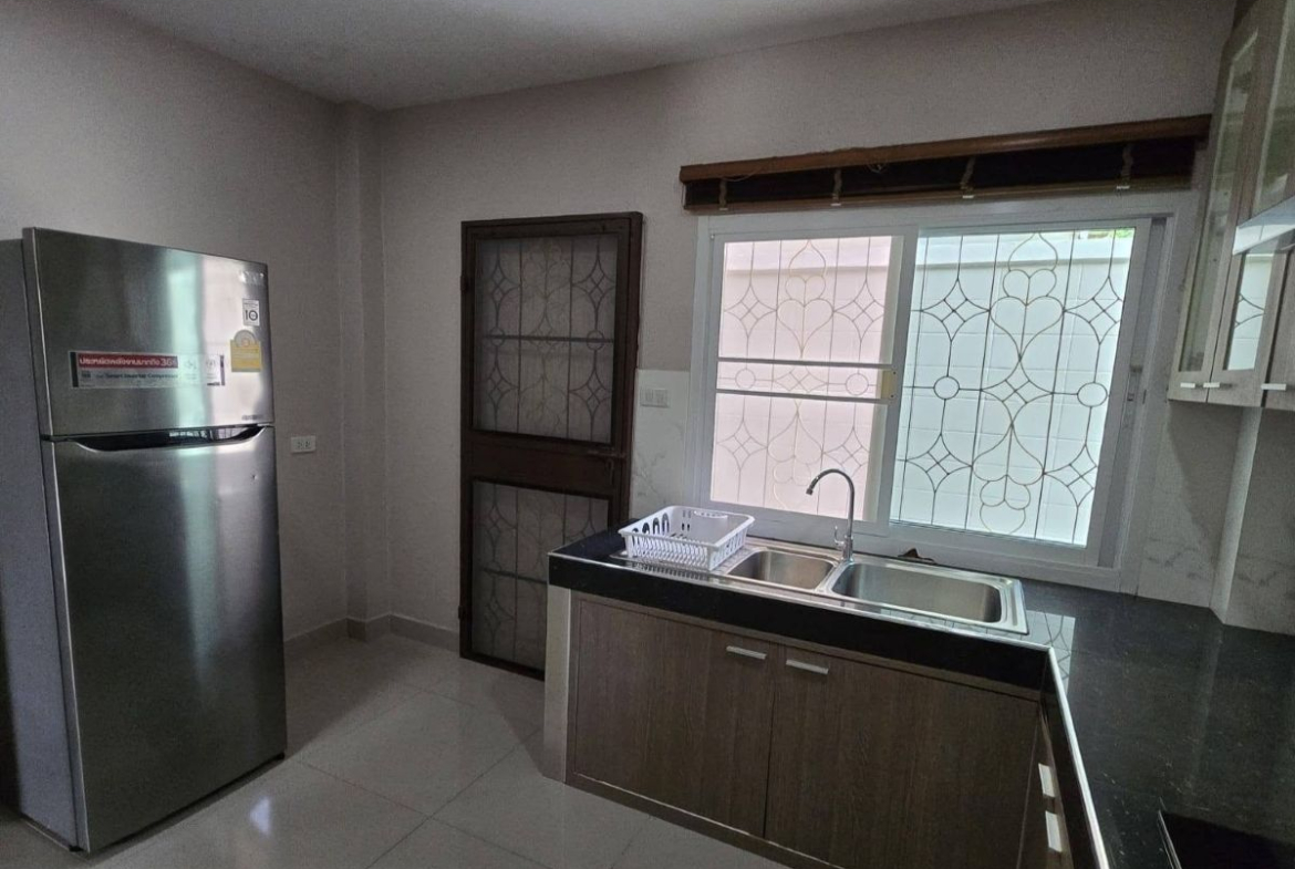 HR0884 – 4 Bedroom Single House for Rent in Ek Mongkol 4 in Khao Talo