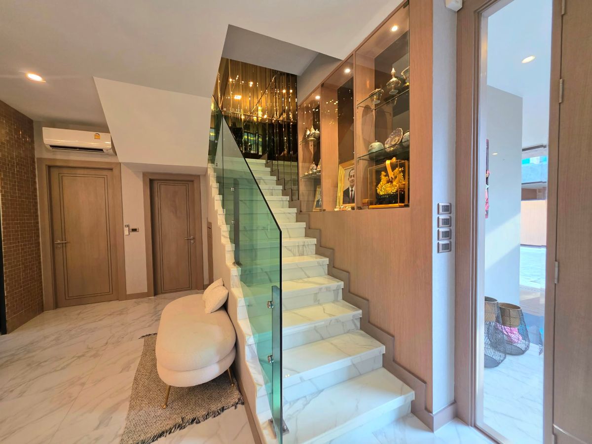 14 HS1451 – 3Bedrooms 2-Storey Pool Villa House for Sale in Madcha Nirvana Pattaya in Huay Yai