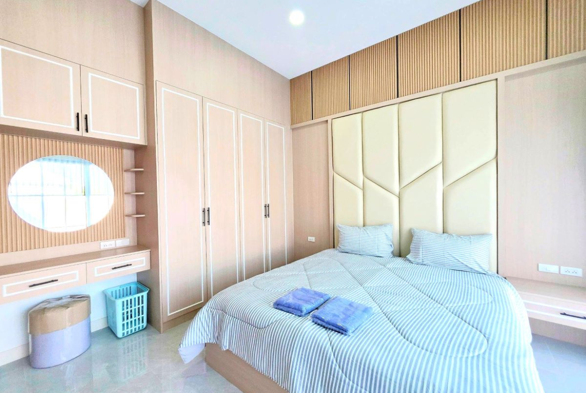 HR0885 – 4Bedrooms Newly built Pool Villa for Rent in Soi Siam Country Club