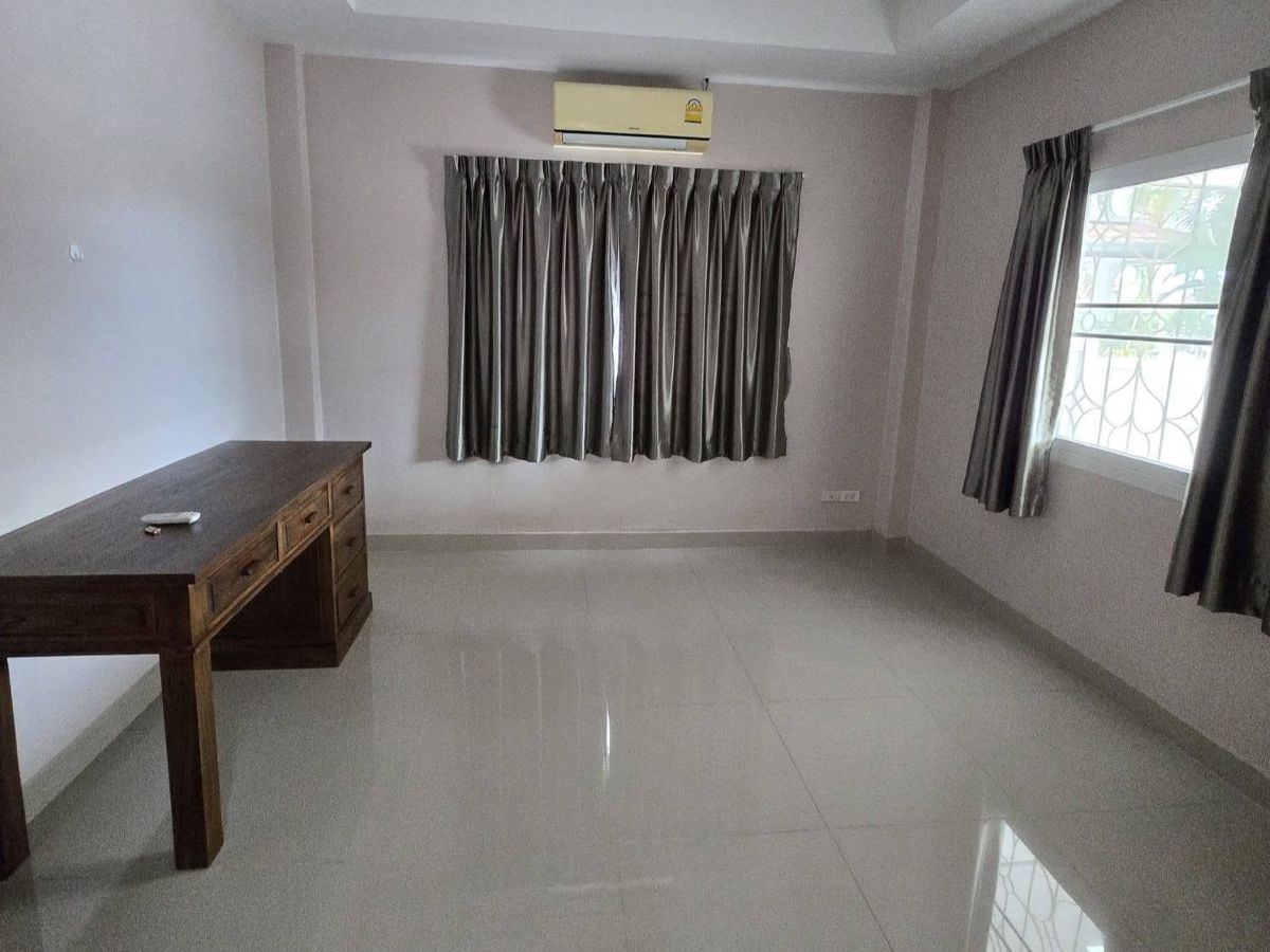 HR0884 – 4 Bedroom Single House for Rent in Ek Mongkol 4 in Khao Talo