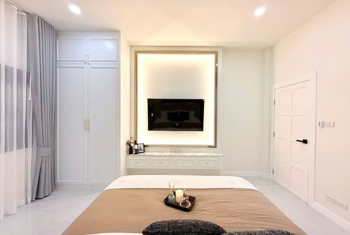 HS1461 -3Bedrooms Single House for Sale in Chock Chai Village 5 in Khao Noi