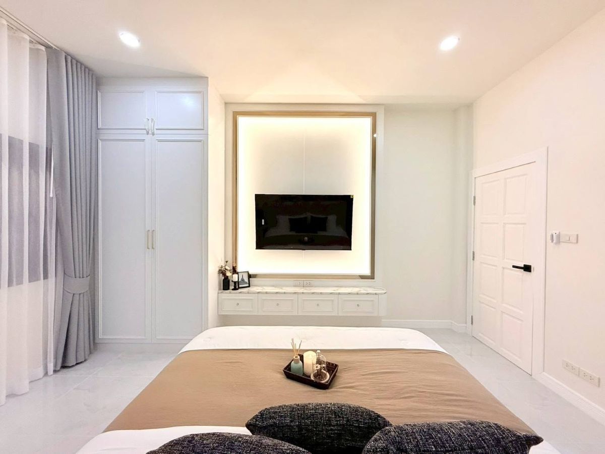 HS1461 -3Bedrooms Single House for Sale in Chock Chai Village 5 in Khao Noi