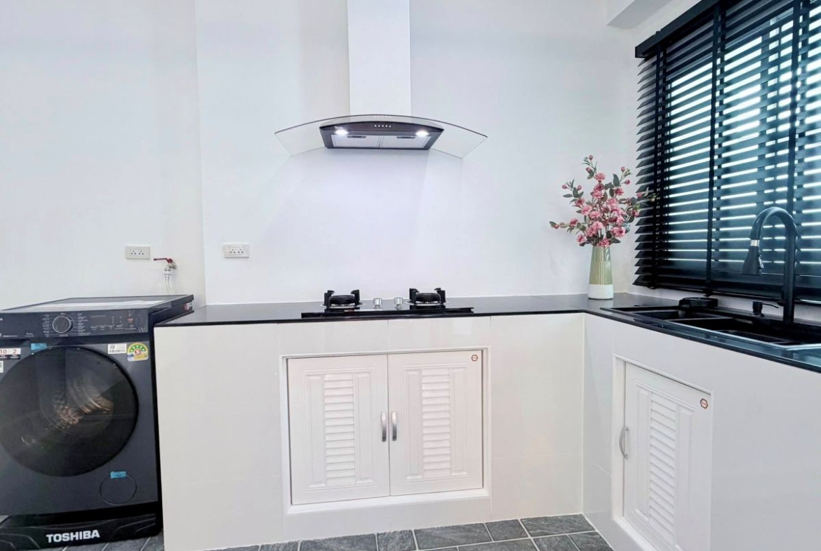 HS1453 – 4Bedrooms Pool Villa House for Sale in Chokchai Village 10 in Soi Siam Country Club