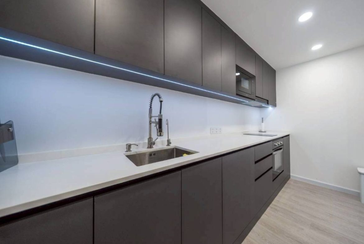 CS0981 – 3Bedrooms Condominium for Sale in Royal Hill Resort in Thappraya Rd