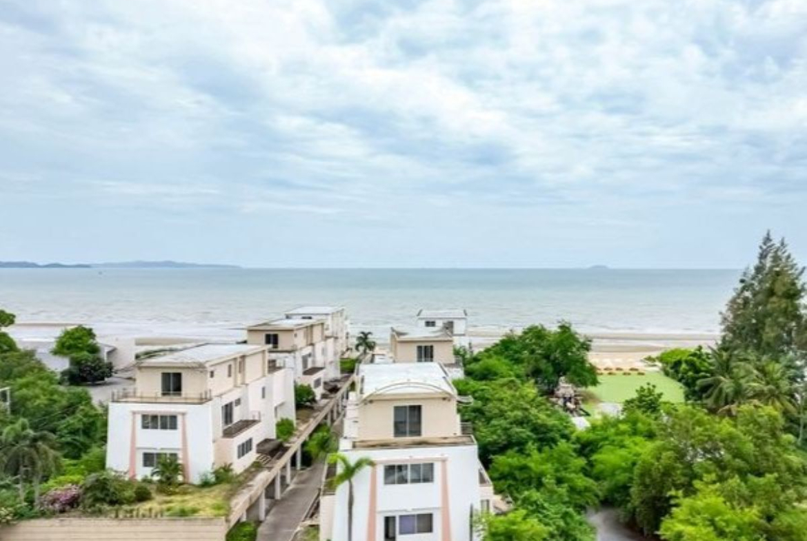 CS0984 – 2Bedrooms Condominium for Sale in La Royale Beach Condo in Na Jomtien