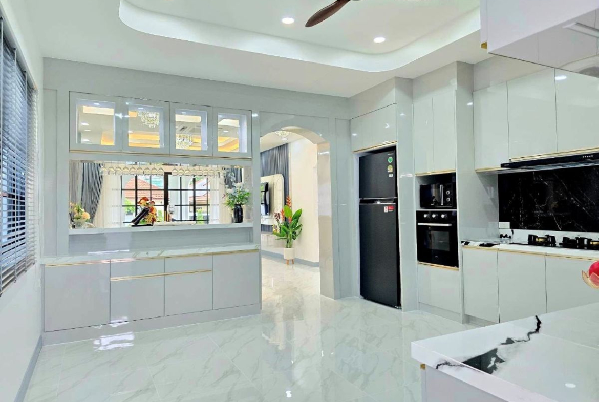 HS1454 – 4Bedrooms Pool Villa House for Sael in Mab Prachan Village in Mab Prachan Lake