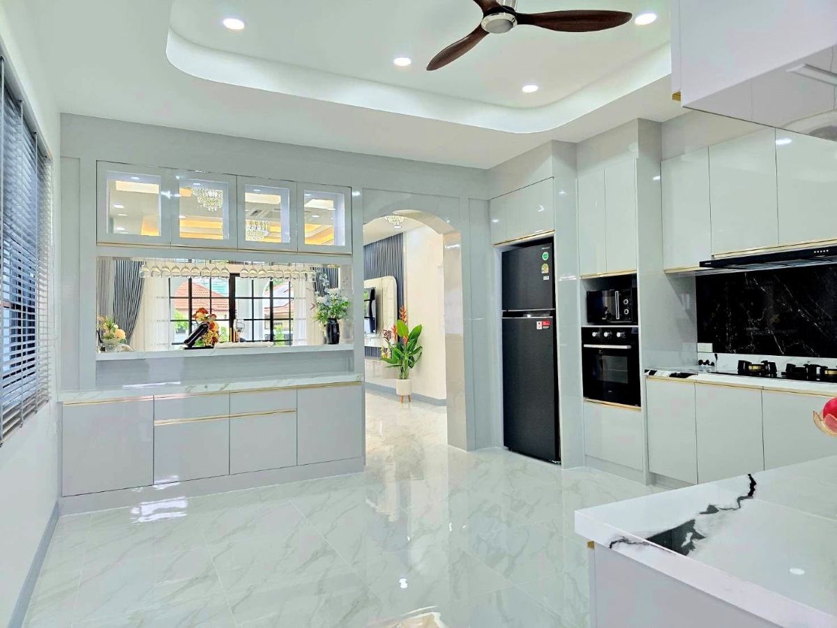 HS1454 – 4Bedrooms Pool Villa House for Sael in Mab Prachan Village in Mab Prachan Lake