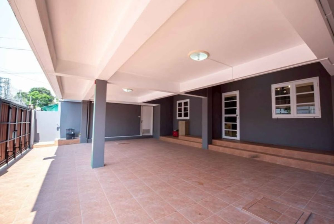 BS0020 – Pool Villa Resort Commercial for Sale/Rent in Jomtien