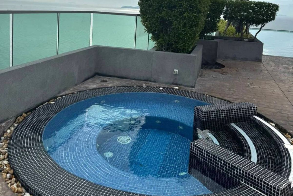 CS0980 – 1Bedroom Condominium for Sale in Wongamat Tower in Na Klue