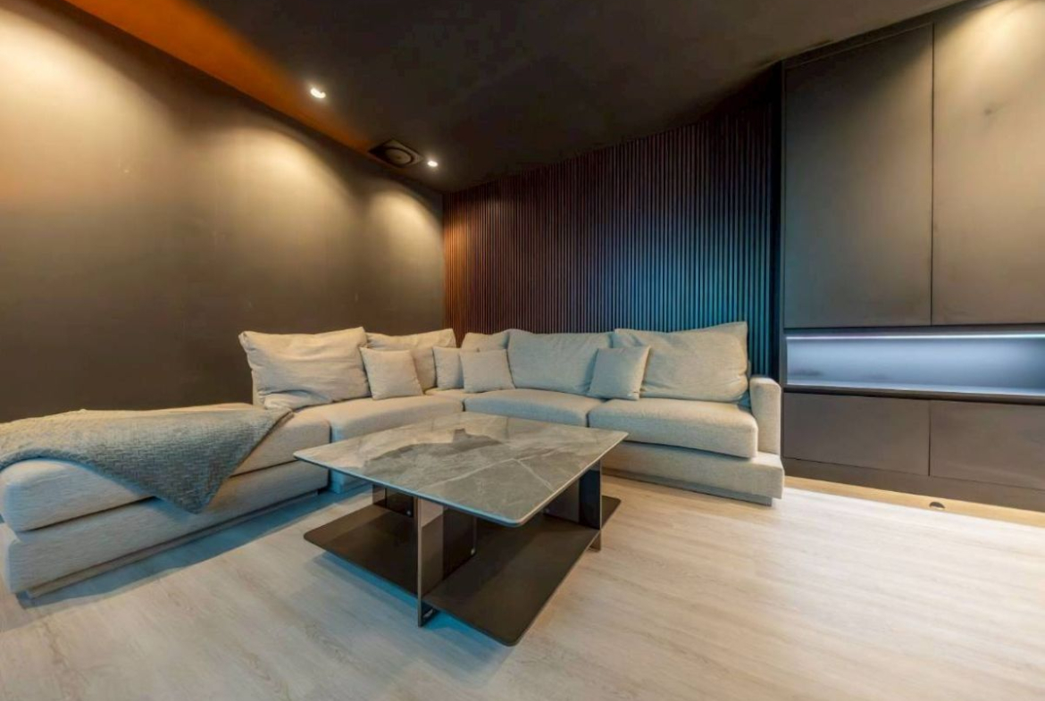 CS0981 – 3Bedrooms Condominium for Sale in Royal Hill Resort in Thappraya Rd