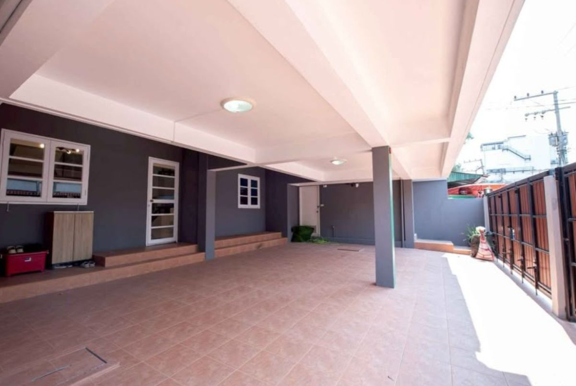 BS0020 – Pool Villa Resort Commercial for Sale/Rent in Jomtien