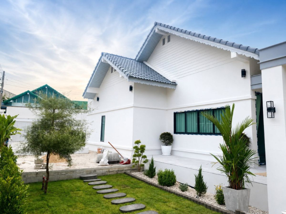 HS1462 – 3Bedrooms Pool Villa House for Sale in Paradise Hill 2 in Khao Noi